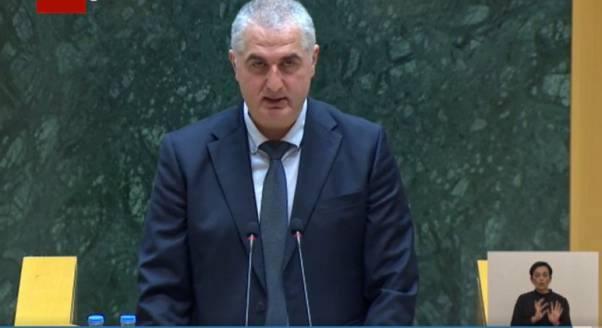 "იზრდება პენსია, ასევე, გათვალისწინებულია სოციალური გასაცემლების და ხელფასების ზრდაც"  ცნობილია, ვინ რამდენი ლარით მეტს მიიღებს იანვრიდან?