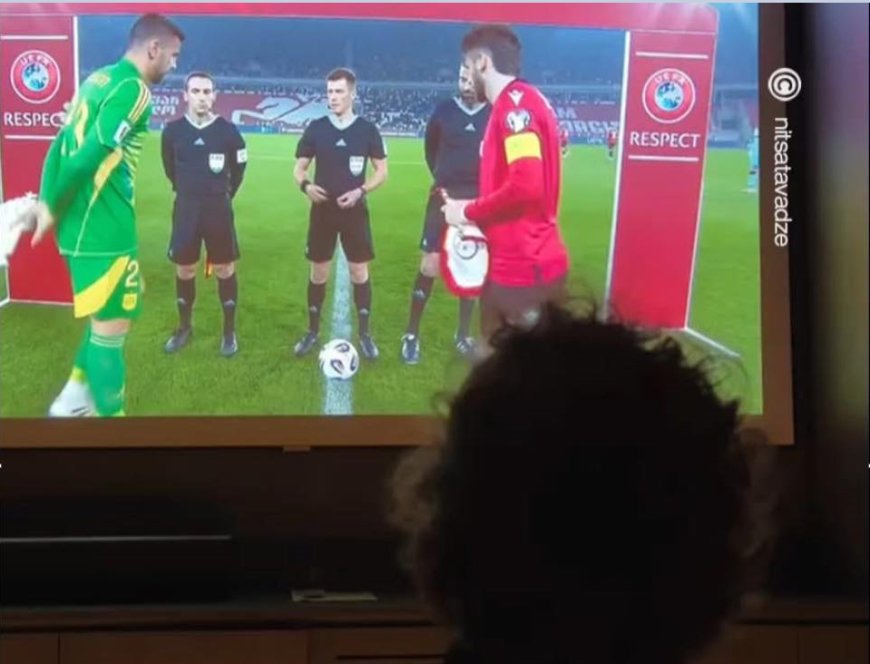 ხვიჩა კვარაცხელიას შვილის რეაქცია, მამის ეკრანზე დანახვისას, ვიდეო რომელიც ცოტახნის წინ გავრცელდა (ვიდეო)