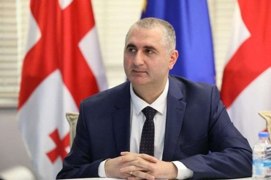 ახლახანს კიდევ ახალი გადაწყვეტილება მივიღთ  2026 წლის 1-ელი იანვრიდან ხელფასები ისევ იზრდება – ვის შეეხება ეს ცვლილება ვრცლად იხილეთ კომენტარებში