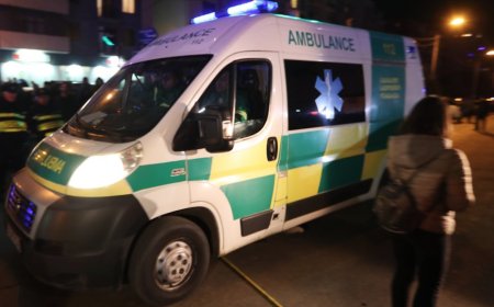 ახლახანს გახდა ცნობილი, ყველა დამწუხრებულია ამას ვერავინ წარმოიდგენდა – ცნობილი მომღერალი გარდაიცვალა 🙁 ვრცალდ ნახეთ კომენტარებში 👇👇