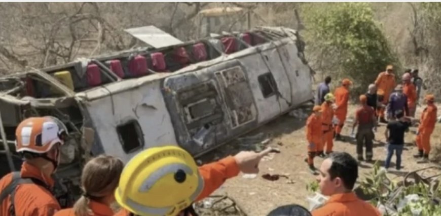 🟢 მომლოცველებით სავსე ავტობუსის გადაბრუნების შედეგად, 15 ადამიანი დაიღუპა – დაღუპულთა შორის 3 ბავშვია  საზარელი დეტალები ნახეთ პირველ კომენტარში 👇