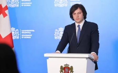 საგანგებო ბრიფინგი რომელიც ახლახანს გავრცელდა, ამ წუთებში ირაკლი კობახიძე განცხადებას აკეთებს რახდებაა ამას ვინ იფიქრებდა