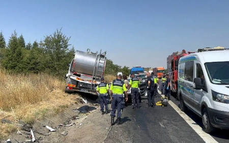 ვრცელდება უმძიმესი ავარიის კადრები, შემთხვევას მანქანაში მყოფი ყველა ადამიანი ემსხვერპლა, არიან დაშავებულებიც, სად მოხდა შემთხვევა? (ვიდეო)